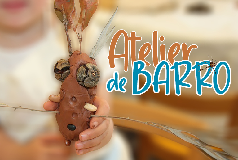 Fotografia de uma peça de artesanal de barro.