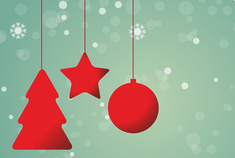 Imagem com decorações de Natal.