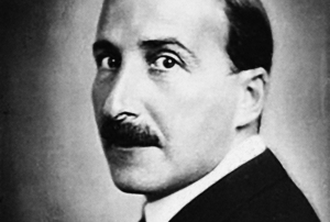 Imagem com retrato a preto e branco de Stefan Zweig.